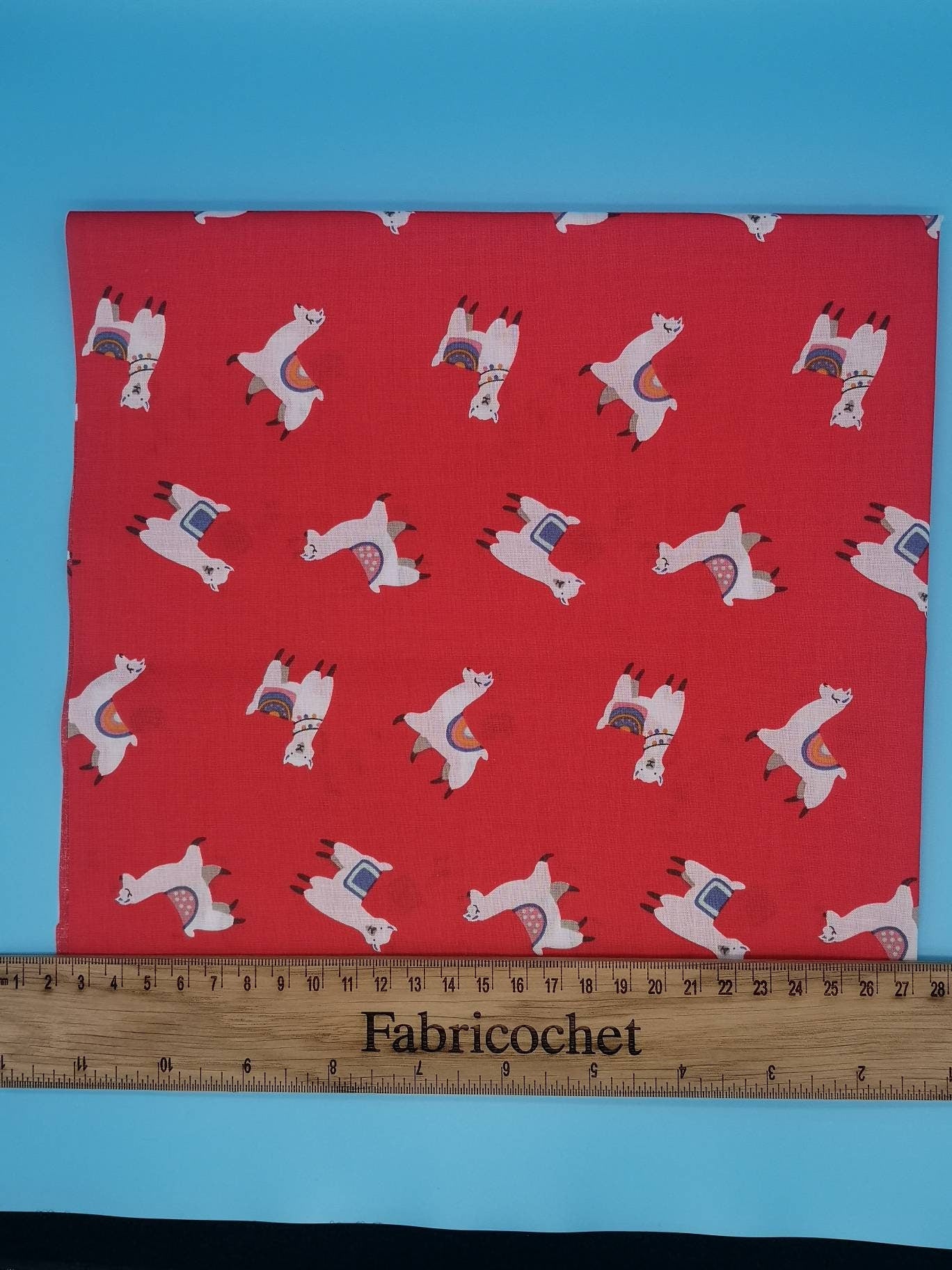 Red Llama Polycotton: Perú, llama, alpaca, South America, red