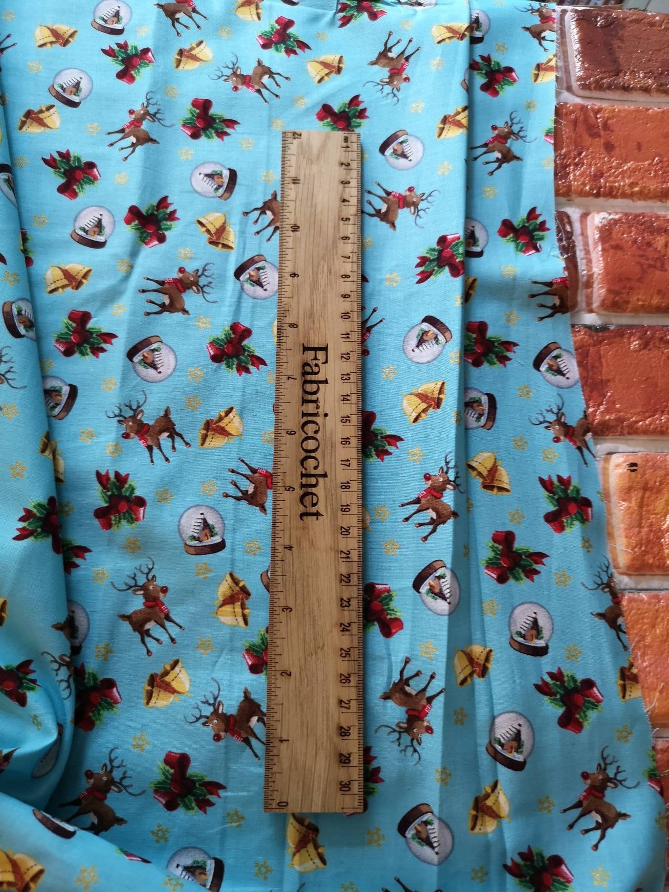 Christmas cotton fabric: Christmas trees, Holly, reindeer, gifts, presents, mittens, Santa Claus, Snow globe, bells, wreath, snowman, animal